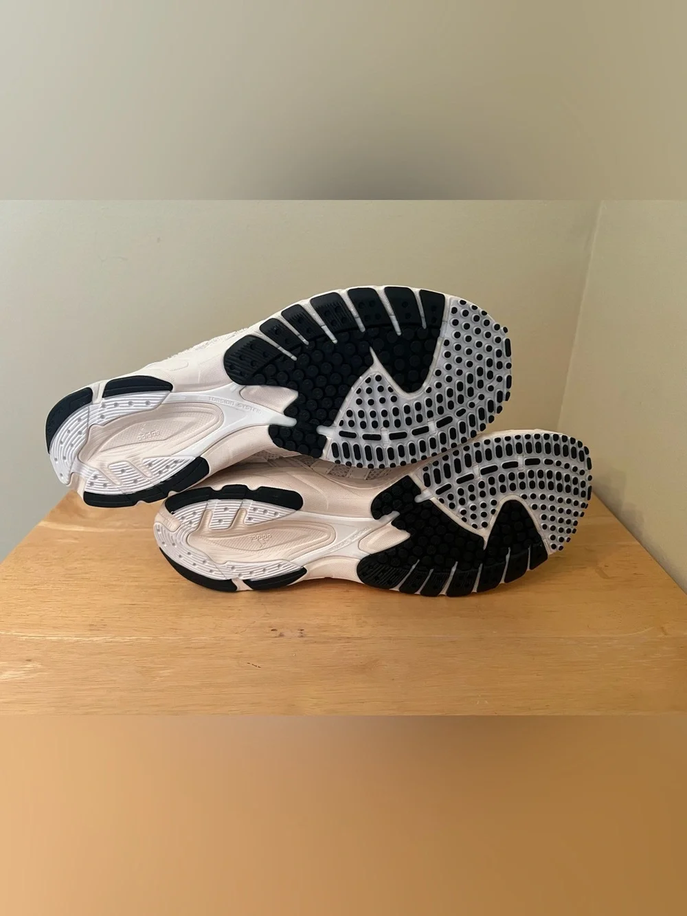 Adidas Bad Bunny x Adizero SL72 Shoes US 9 